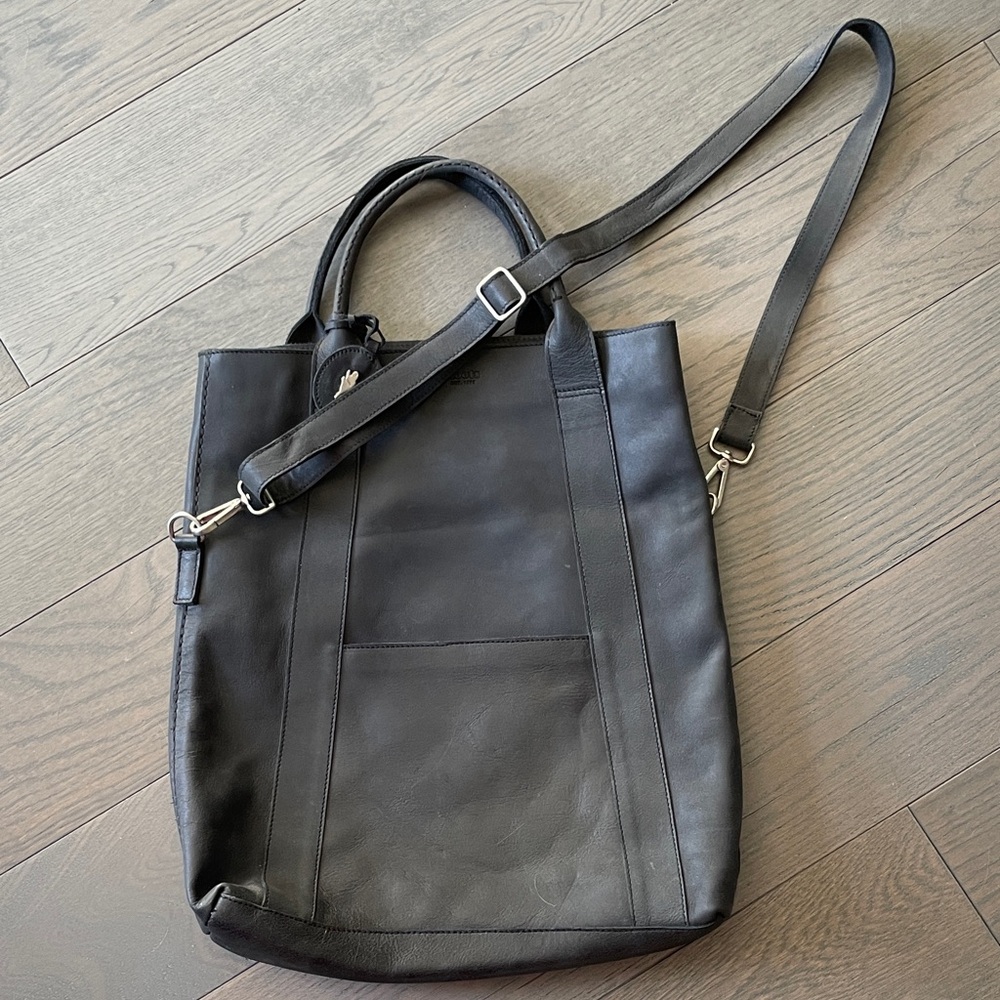 Vintage Roots Fold over Tote. Brand new without tags. Made in Canada 🇨🇦 - Picture 1 of 4